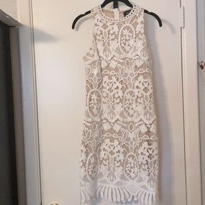 Gorgeous white lace appliqué tunic dress
